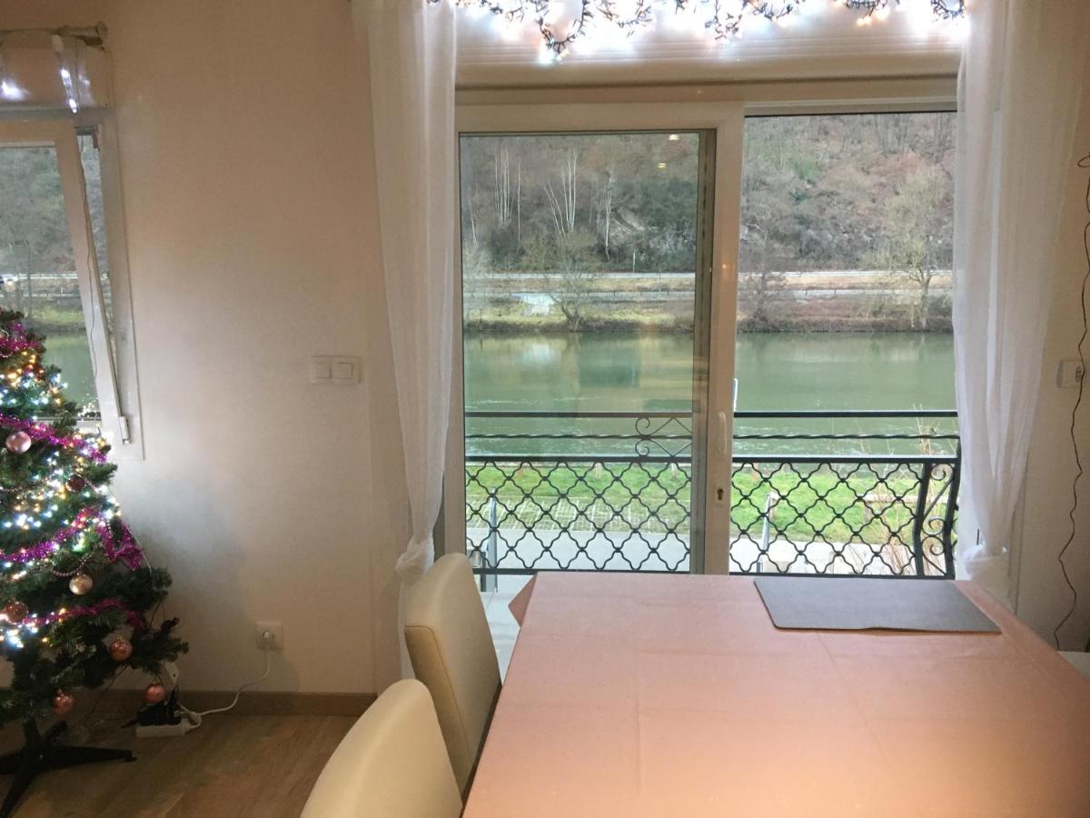 La Rose Sur Meuse Villa Haybes Екстериор снимка